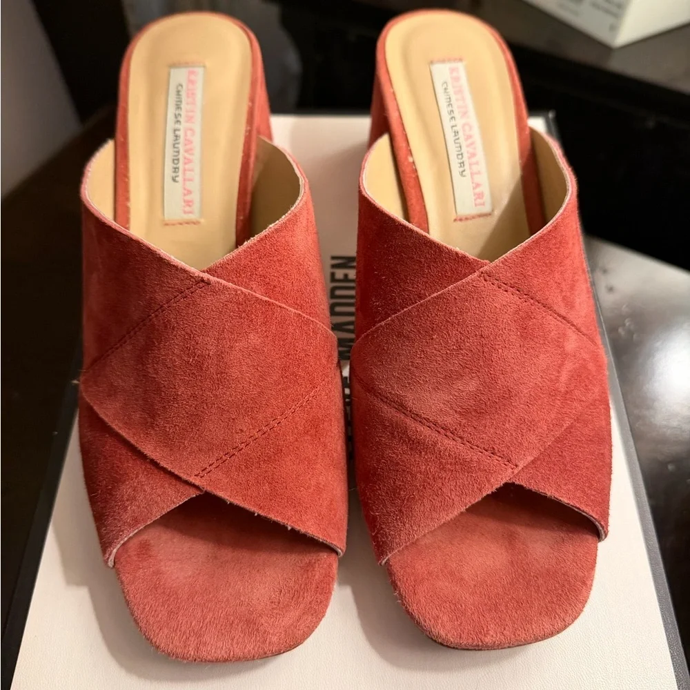Chinese Laundry Women's Rose Suede Mules - Picture 2 of 6